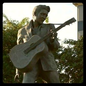 Meet your Posher, Sylvia